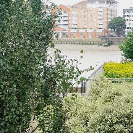 Luxury Canary Wharf Apartment With Free Parking London Exterior photo