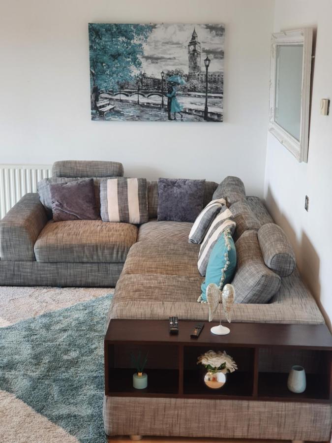 Luxury Canary Wharf Apartment With Free Parking London Exterior photo